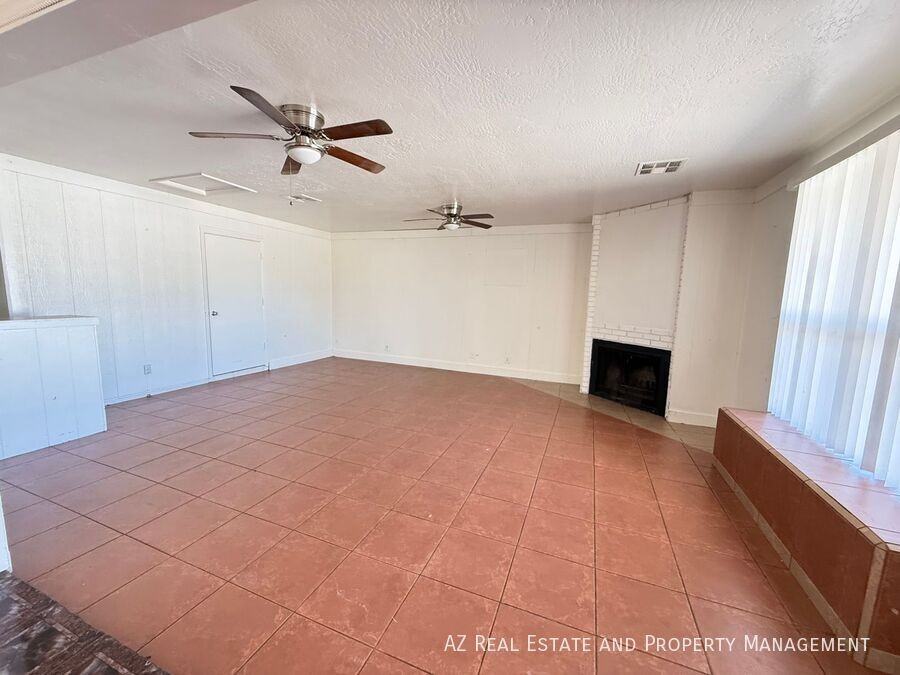 8931 W Monterosa St - Photo 7 of 32