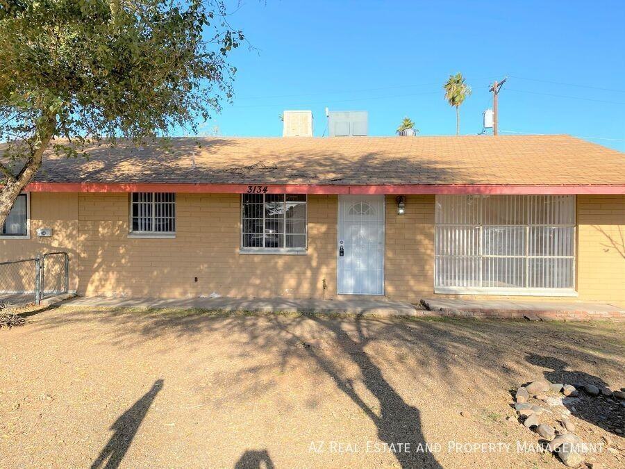 3134 W Pierson St - Photo 2 of 24