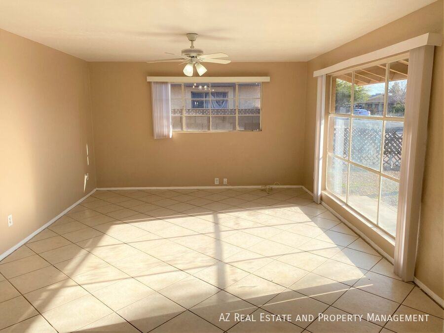 3134 W Pierson St - Photo 3 of 24