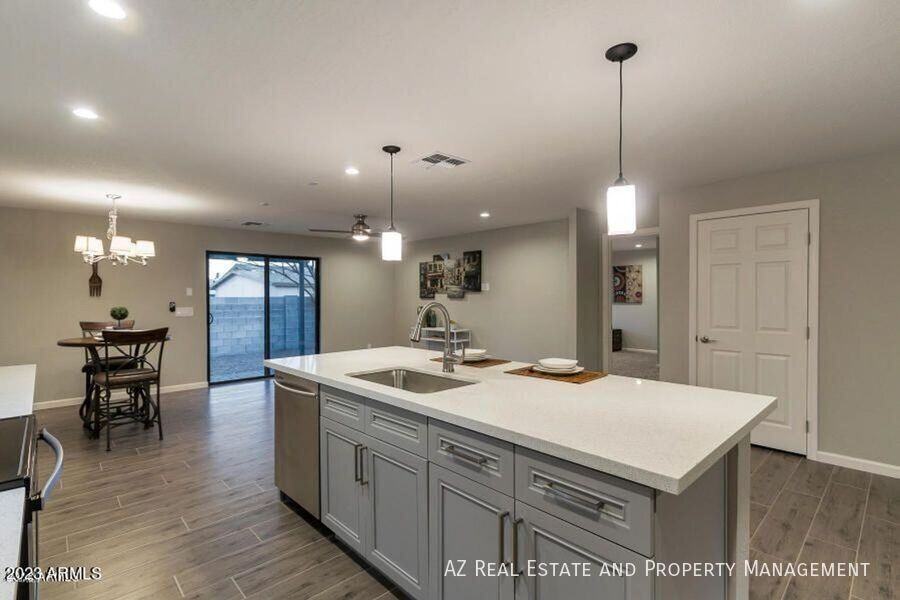 3431 E Acoma Dr - Photo 3 of 16