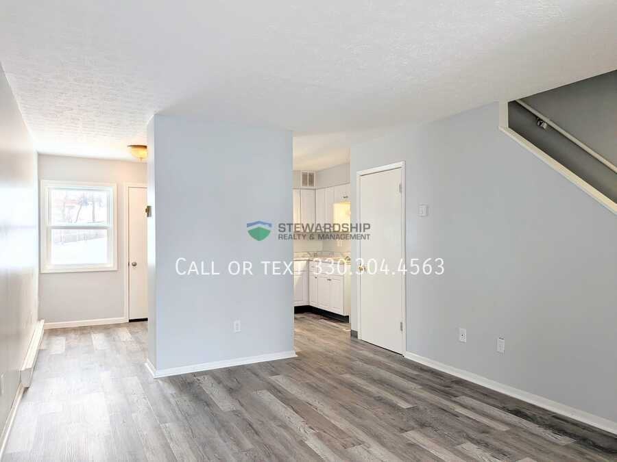 234 Engadine Ct Sw Apt B5 - Photo 2 of 21