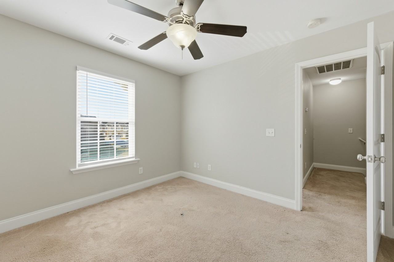 240 Canyon Oak Loop #1 - Photo 6 of 37