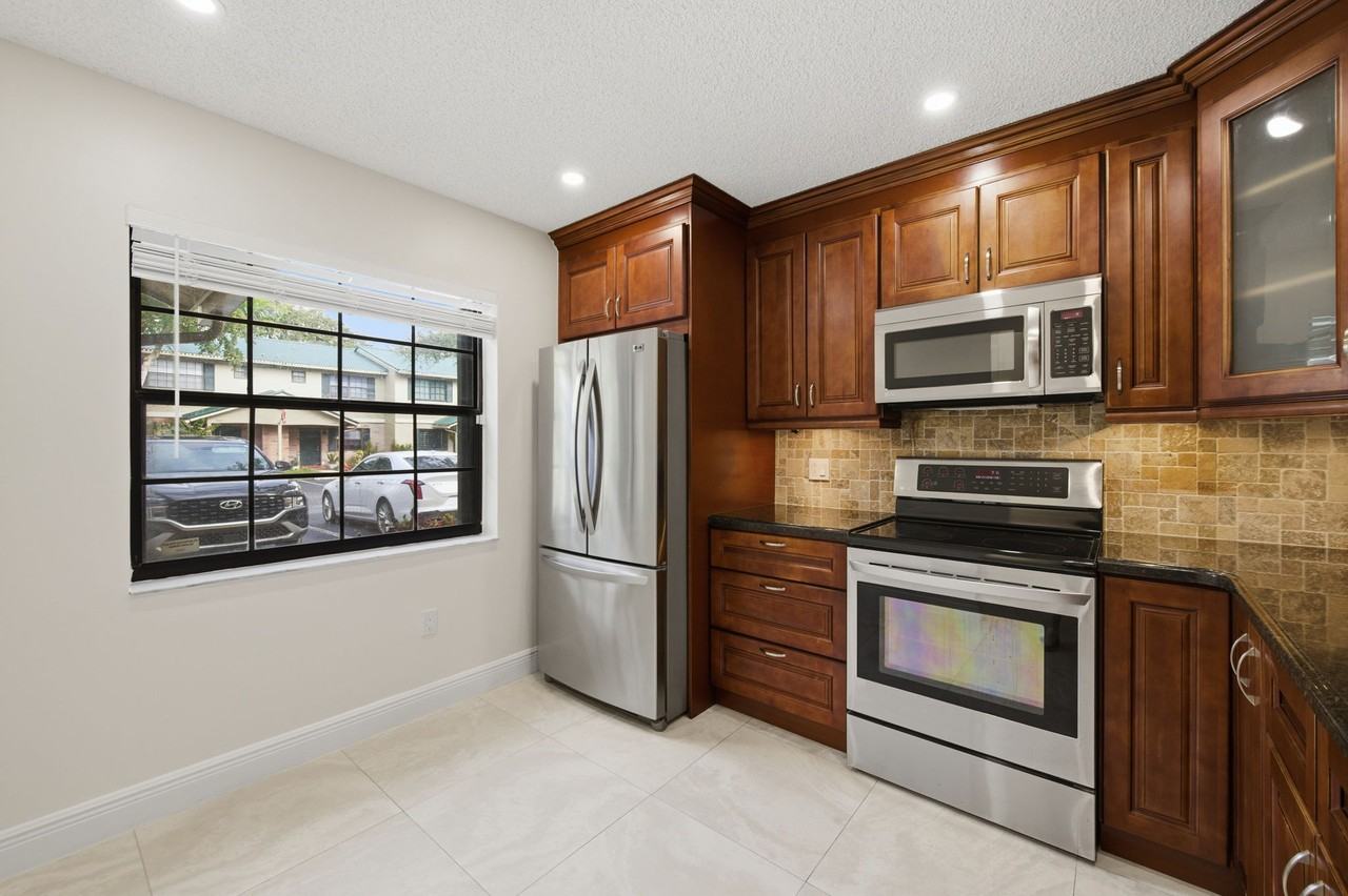 454 Westree Ln #454 - Photo 7 of 21