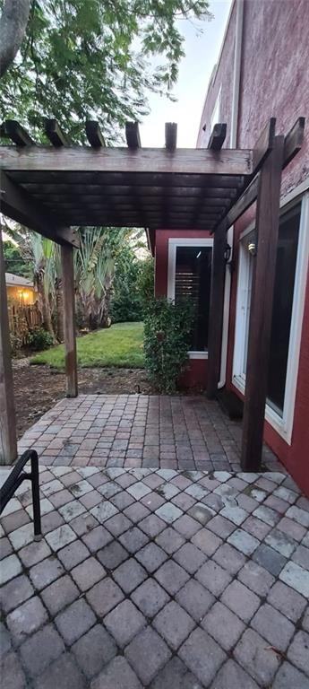 735 Nw 1st Ave #735 - Photo 3 of 21