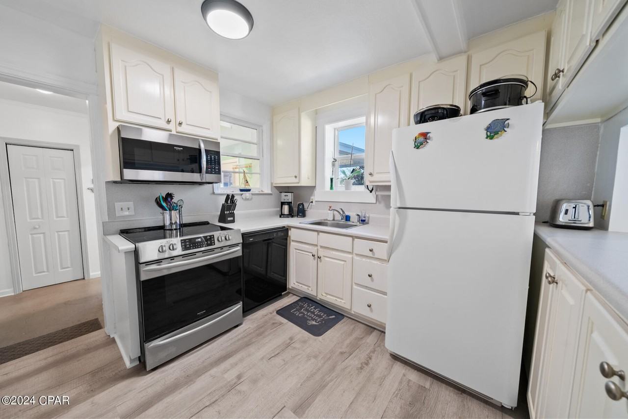 412 Lantana St #412 - Photo 6 of 31