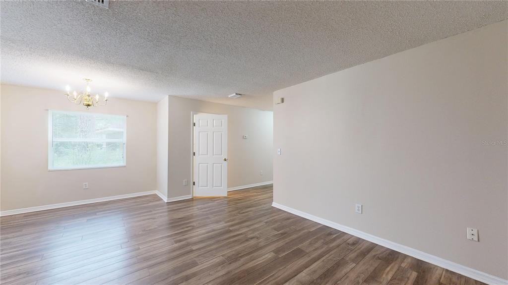 4104 Winding River Way #4104 - Photo 7 of 32