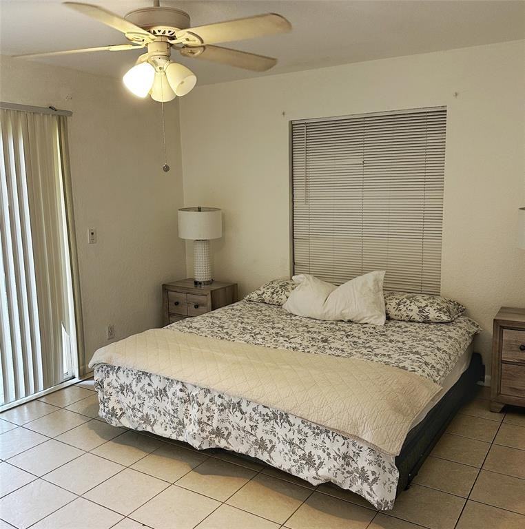 834 Nw 3rd Ave #834-12 - Photo 4 of 24