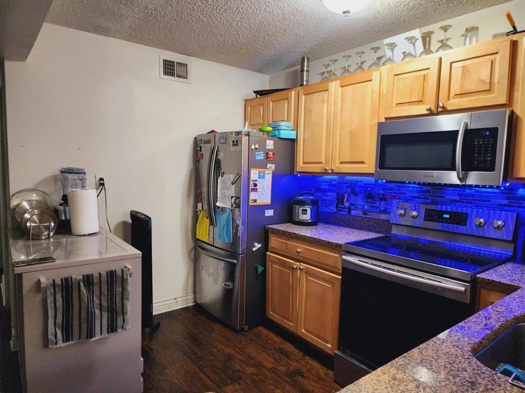 10749 Cleary Blvd #10749-202 - Photo 7 of 11