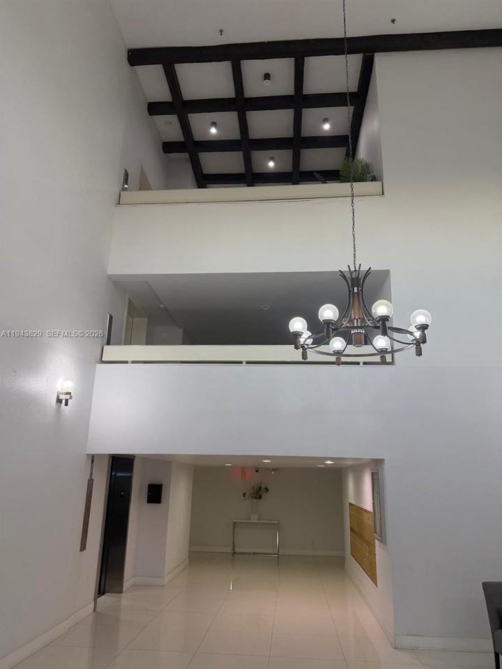 200 Lakeview Dr #200-307 - Photo 4 of 11