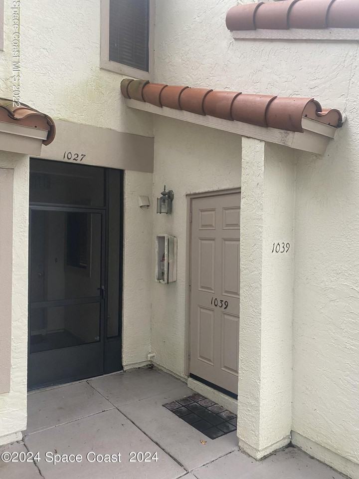 1039 Country Club Dr #1039-425 - Photo 3 of 14