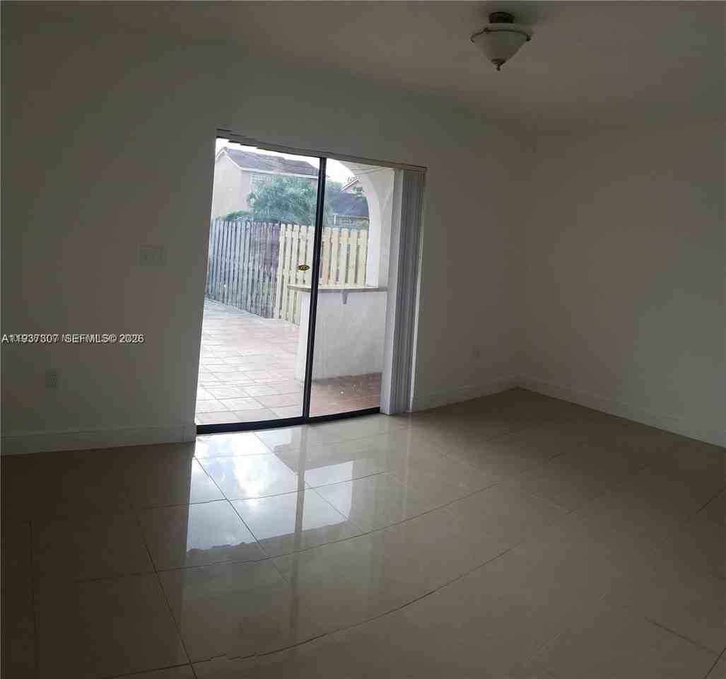 13516 Sw 59th Ln #13516 - Photo 2 of 20