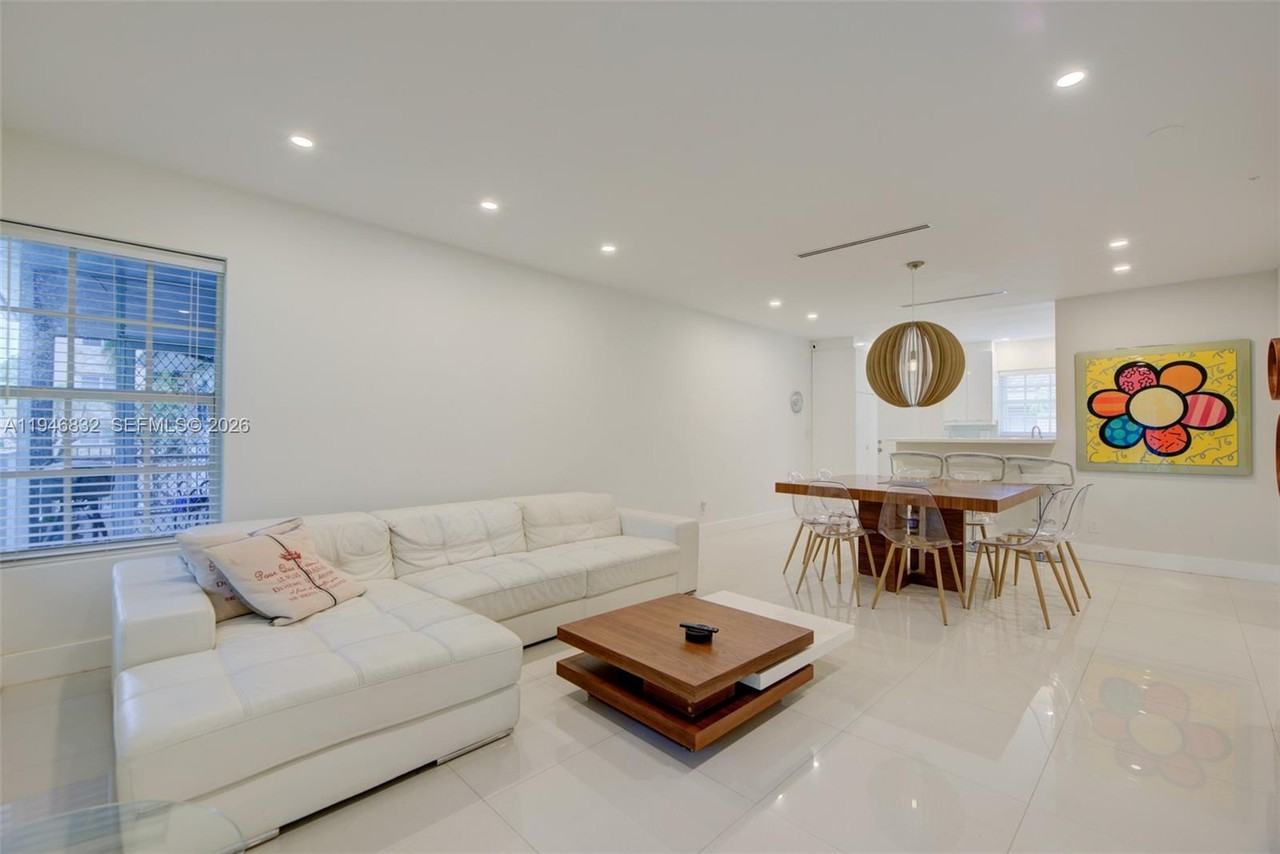 1125 99th St #1125-12 - Photo 7 of 30