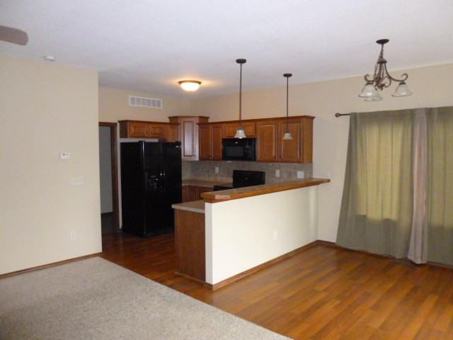 1079 Leprechaun Dr - Photo 2 of 14