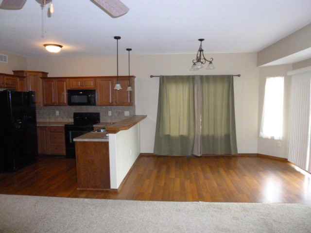 1079 Leprechaun Dr - Photo 3 of 14