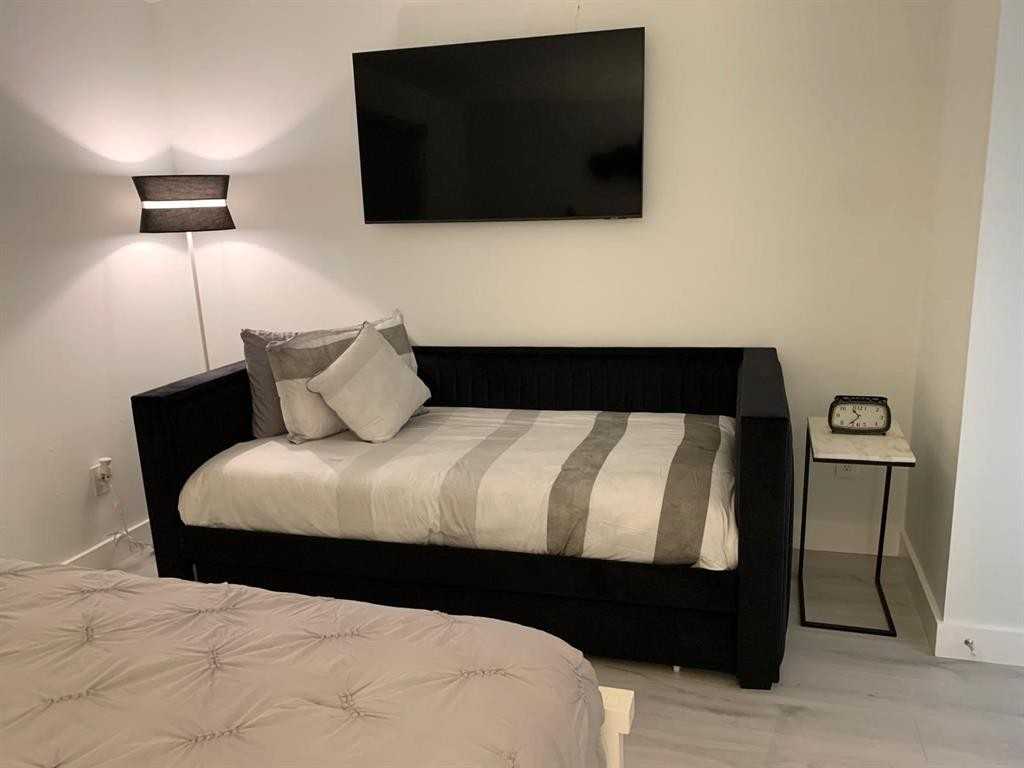 16051 Blatt Blvd #16051-412 - Photo 4 of 9