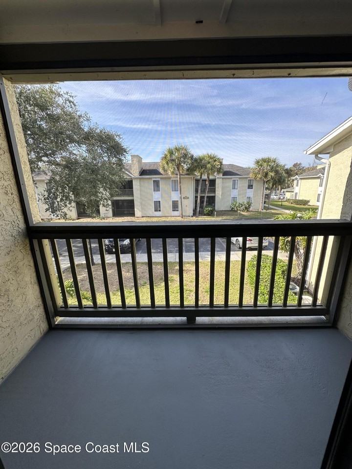 3535 Sable Palm Ln #3535G - Photo 7 of 11