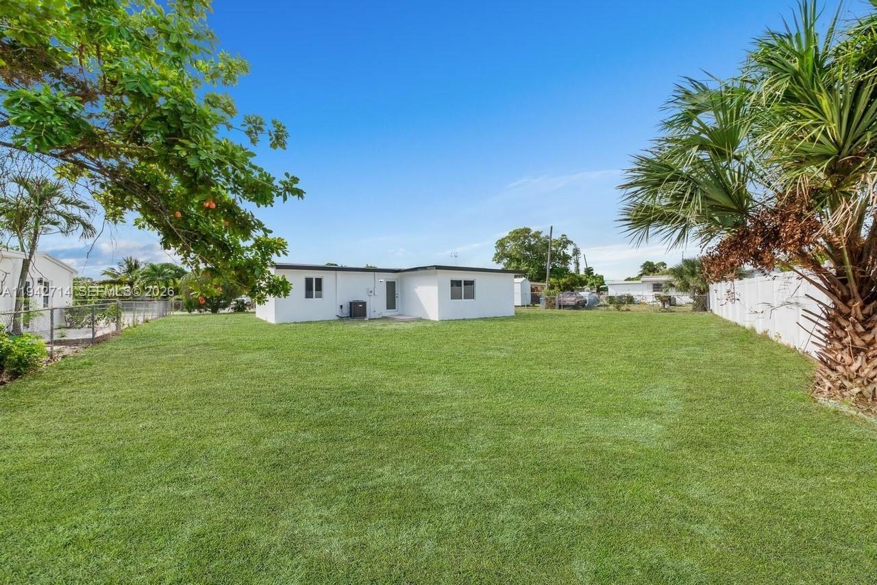 1308 Nw 19th Ave #1308 - Photo 4 of 7