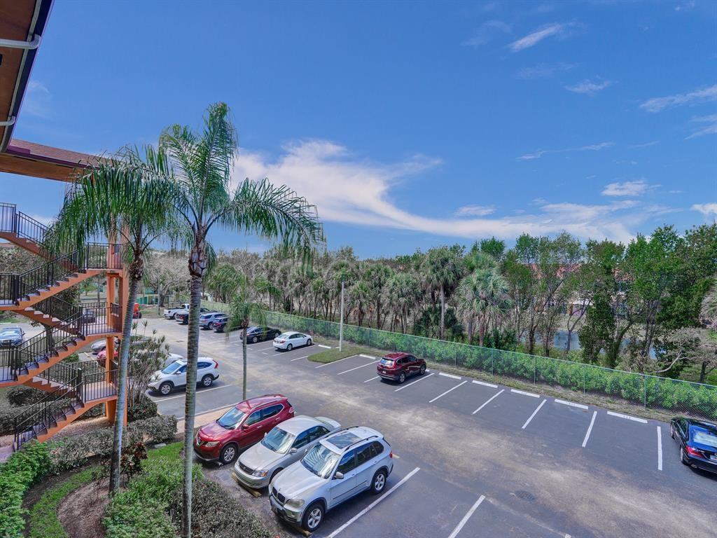 701 Sw 142nd Ave #701-311 - Photo 6 of 28