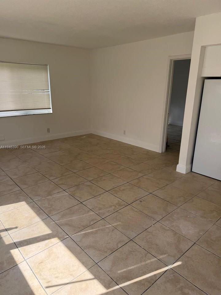 831 Nw 1st Ave #831-4 - Photo 6 of 22