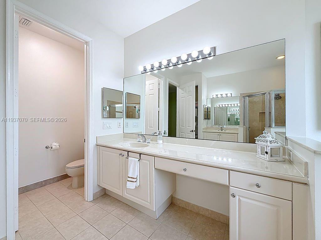 602 Mariner Bay Blvd #602-602 - Photo 2 of 50