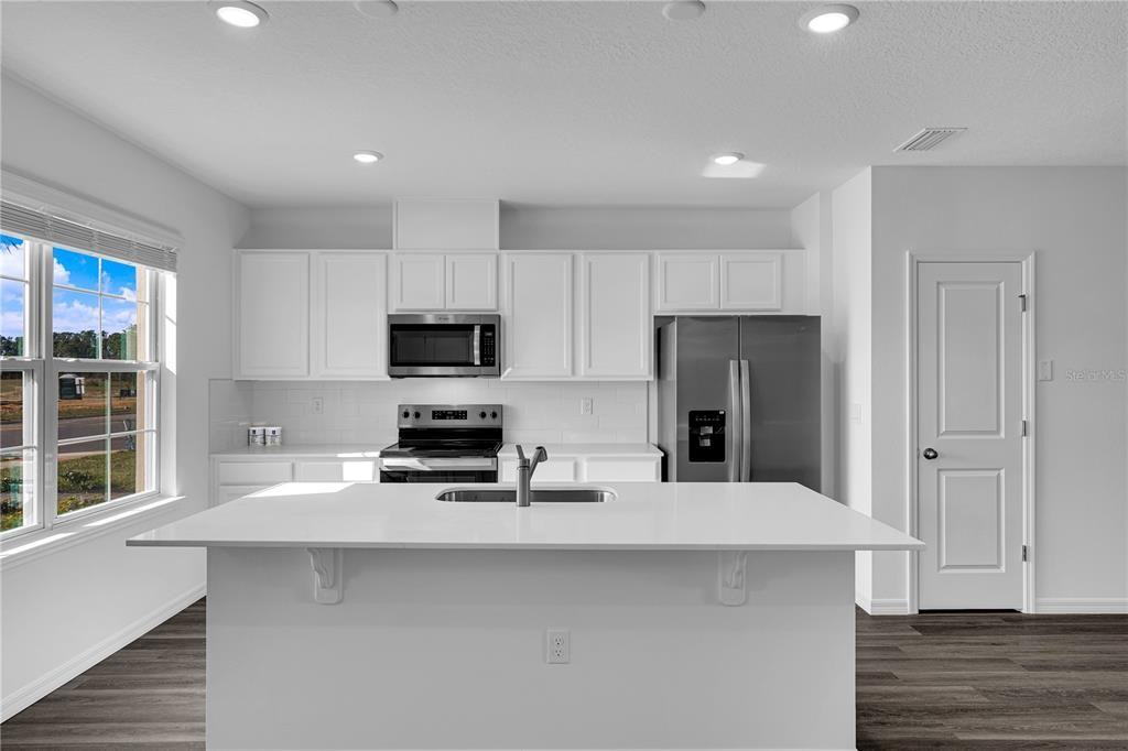 16599 Barbours Creek Way #16599 - Photo 7 of 39