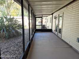 featured image of 604 Holly Ln #604