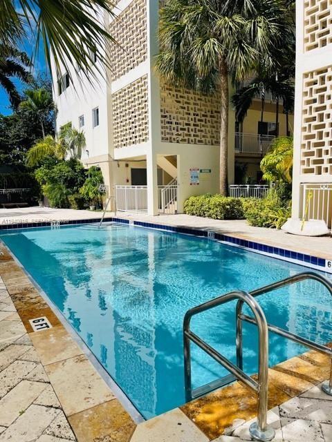 10001 W Bay Harbor Dr #10001-302 - Photo 5 of 11