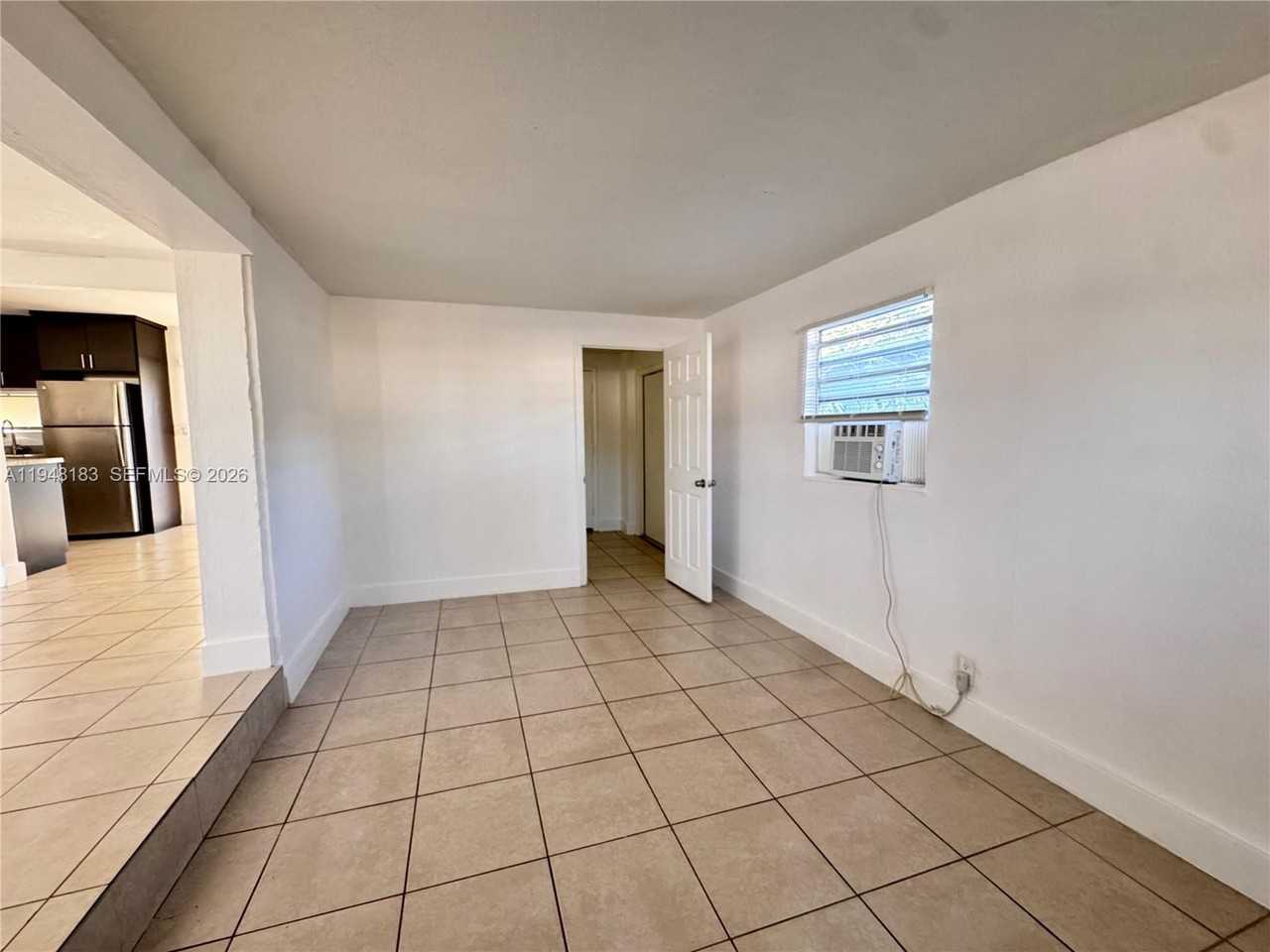 4851 Sw 44th Ave #4851 - Photo 4 of 18