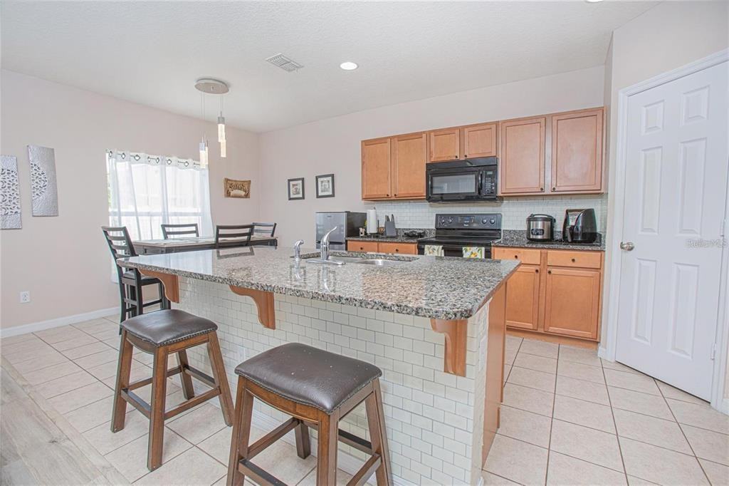 3034 Morton Way #3034 - Photo 5 of 17