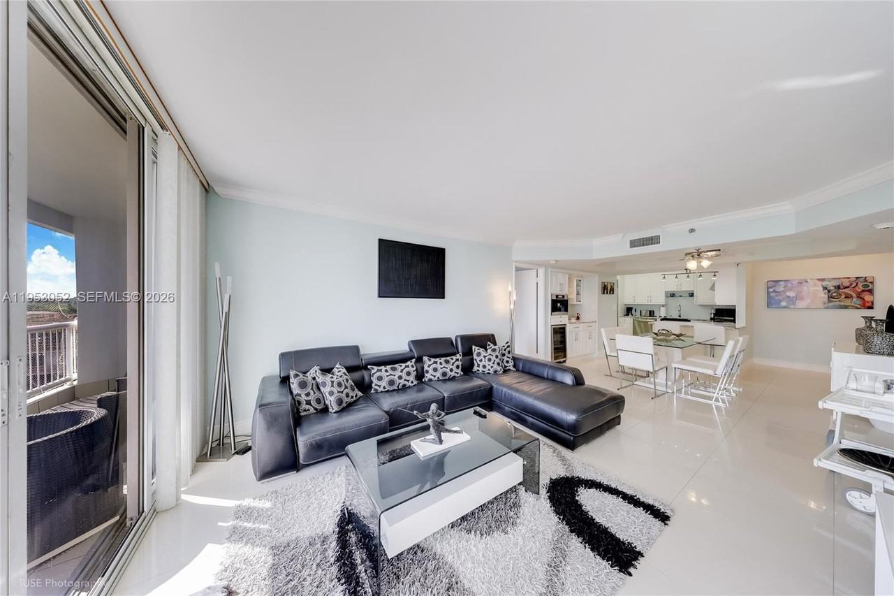 9341 Collins Ave #9341-503 - Photo 5 of 30