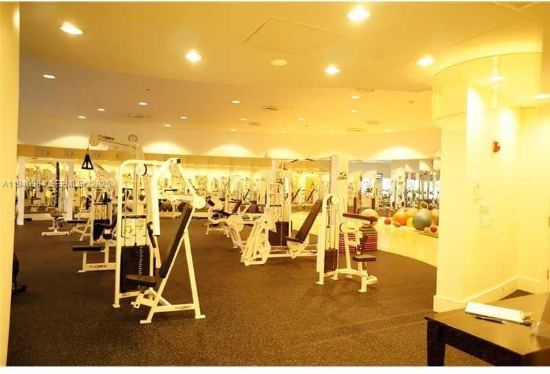 5600 Collins Ave #56004P - Photo 3 of 11