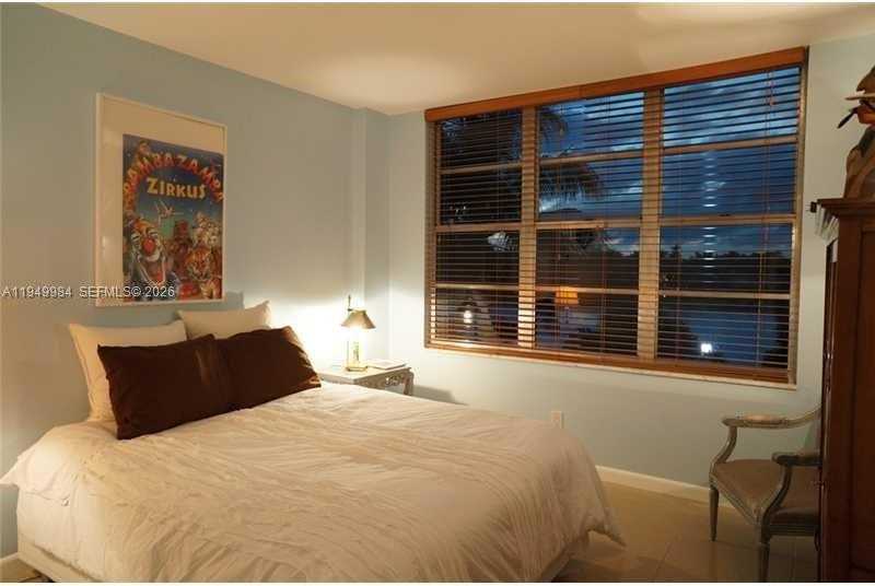 5600 Collins Ave #56004P - Photo 6 of 11