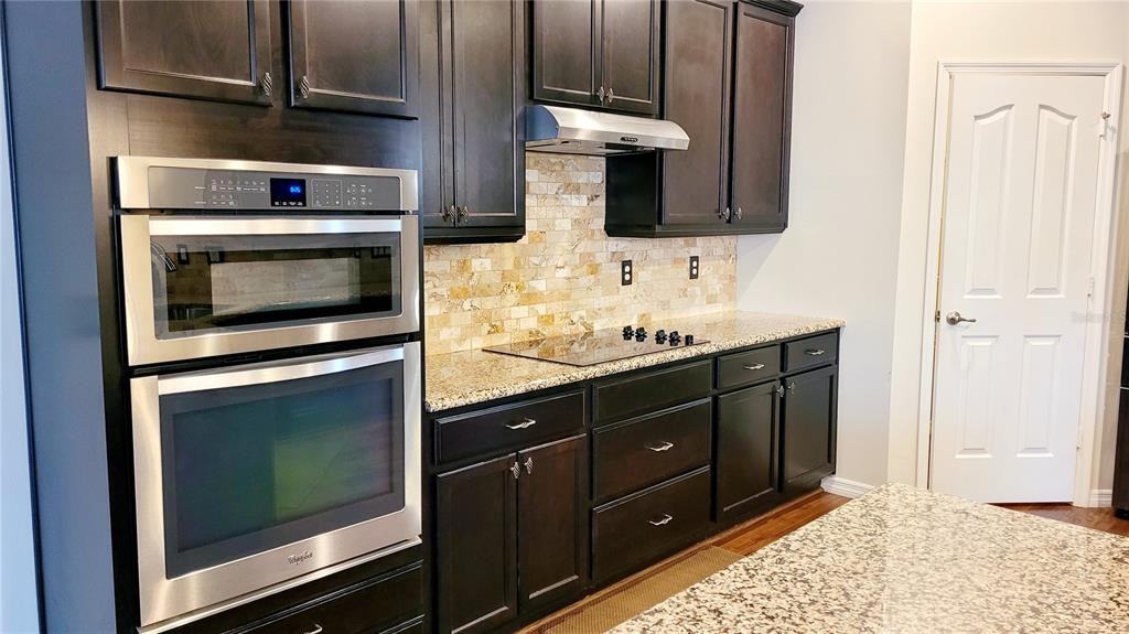 7905 Iceland Gull St #7905 - Photo 2 of 32