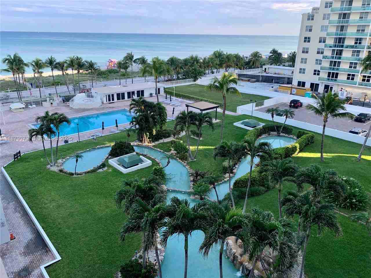 5005 Collins Ave #5005-616 - Photo 5 of 30