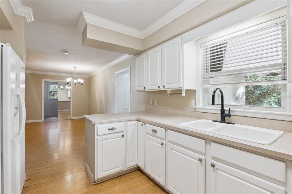 606 Ellsworth St #606 - Photo 2 of 13