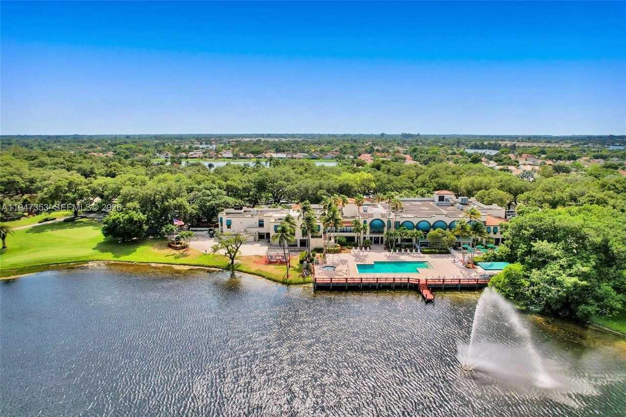 1520 Whitehall Dr #1520-101 - Photo 7 of 17