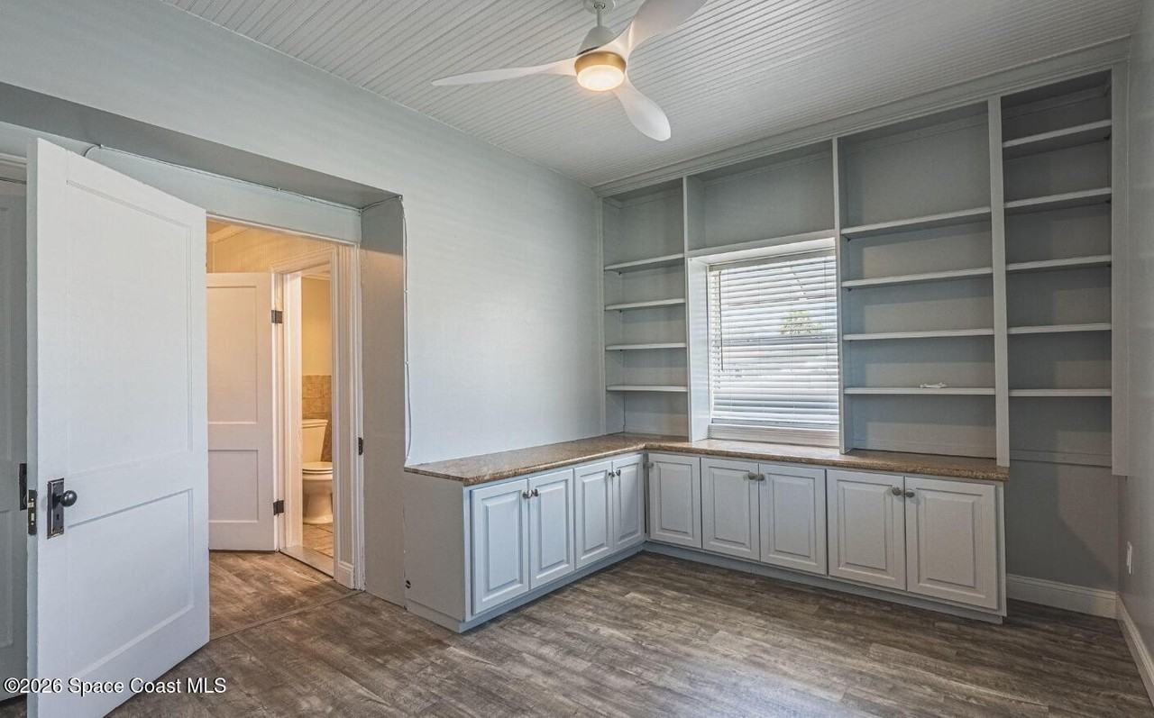 693 Law St #693A - Photo 7 of 13