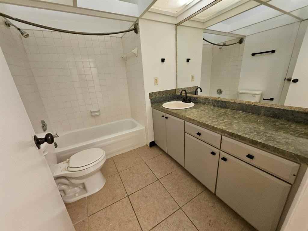 8047 Nw 8th St #8047-8047 - Photo 2 of 30