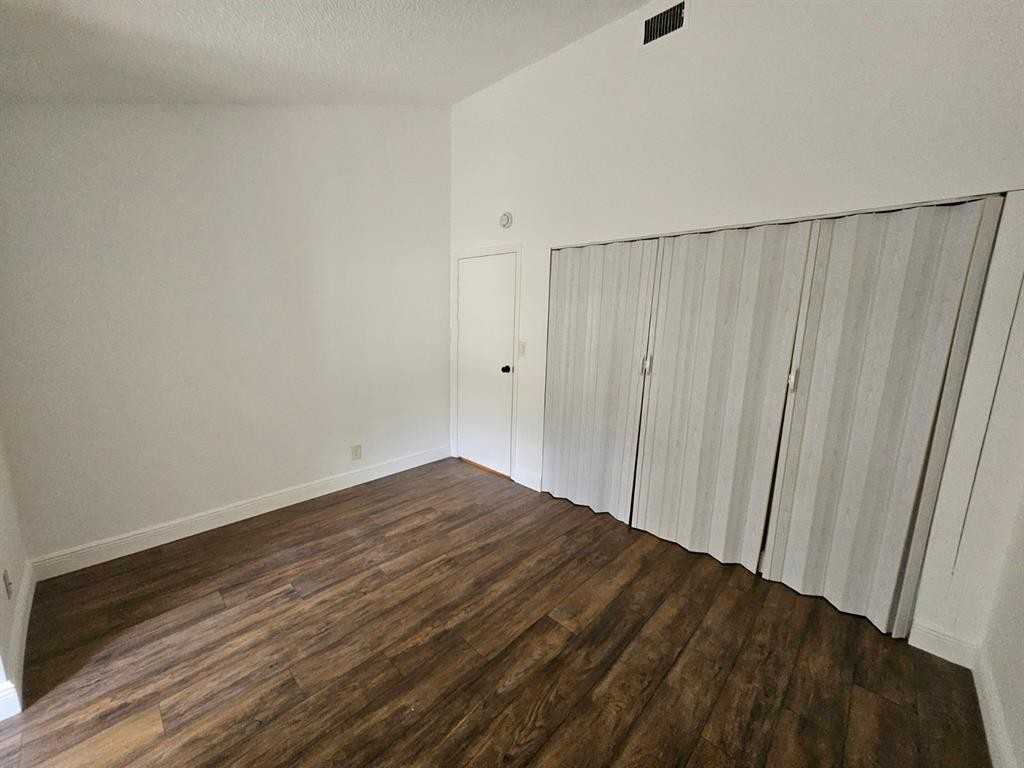 8047 Nw 8th St #8047-8047 - Photo 3 of 30