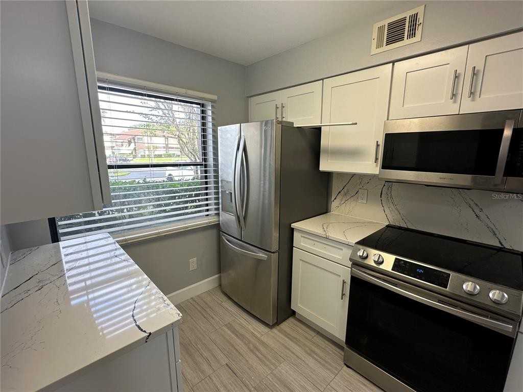 3217 Westridge Blvd #3217 - Photo 5 of 21