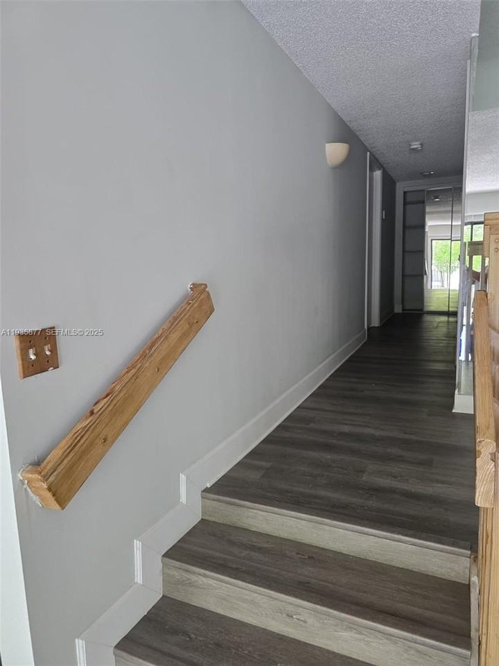 4705 Sw 62nd Ave #4705-201 - Photo 3 of 13