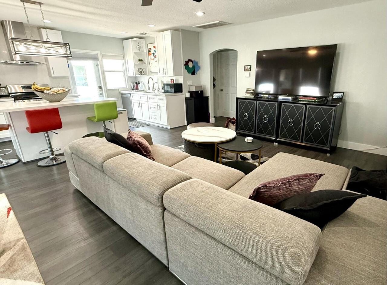 615 Sw 9th St #615 - Photo 2 of 20