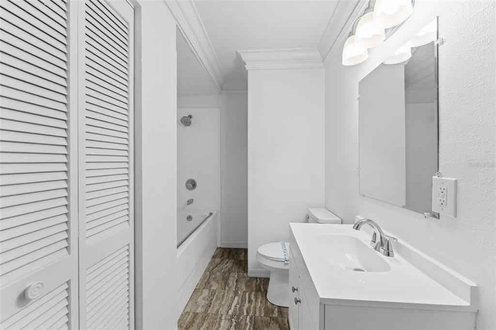 2002 S Habana Ave #2002D - Photo 4 of 27