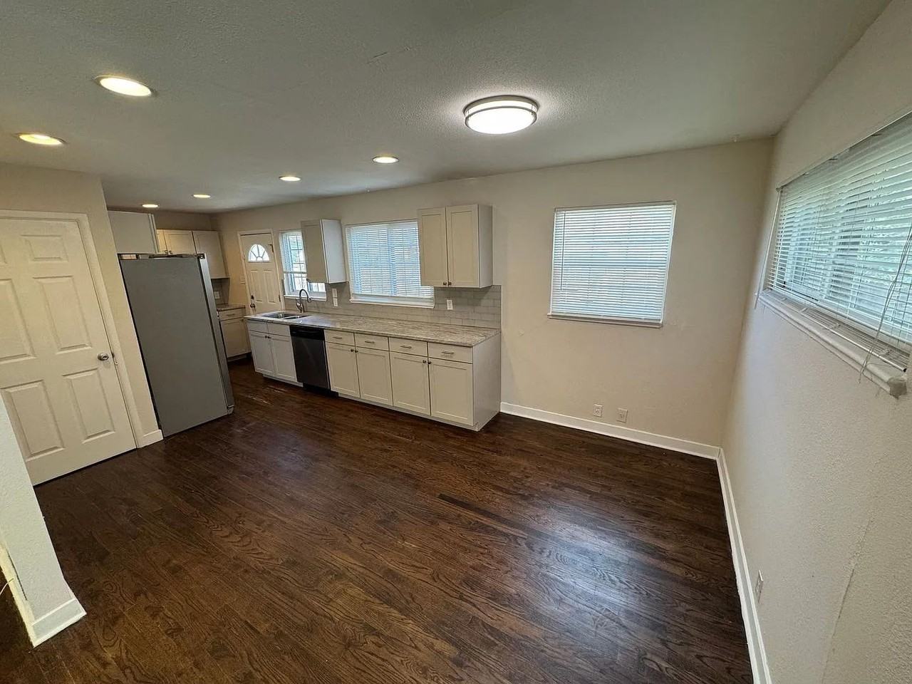 1186 Rosemary St - Photo 6 of 33