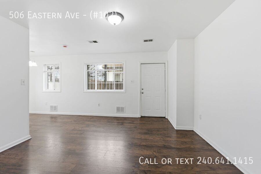 506 Eastern Ave Ne #102 - Photo 2 of 12