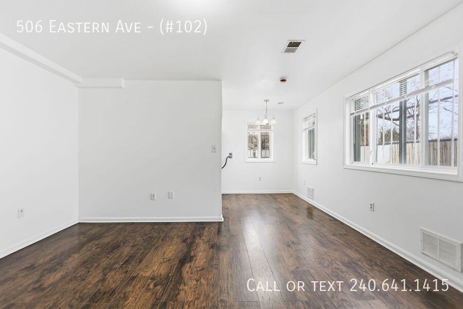 506 Eastern Ave Ne #102 - Photo 5 of 12