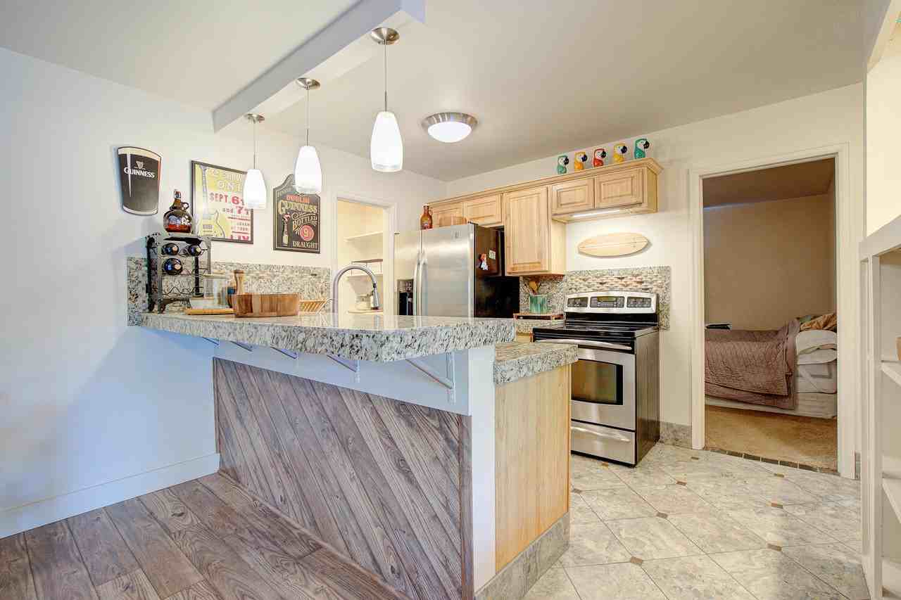 1315 Kirkwood Dr #901-901 - Photo 6 of 30