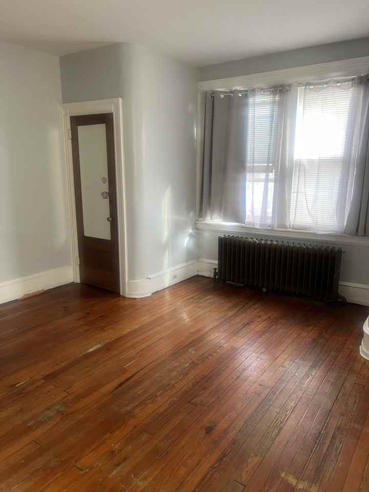 5124 N Broad St #NA - Photo 2 of 3