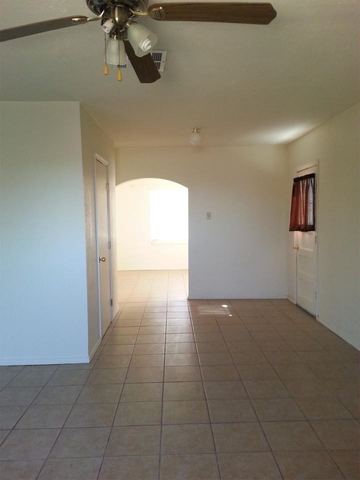 1435 Smith Ave #1 - Photo 2 of 13