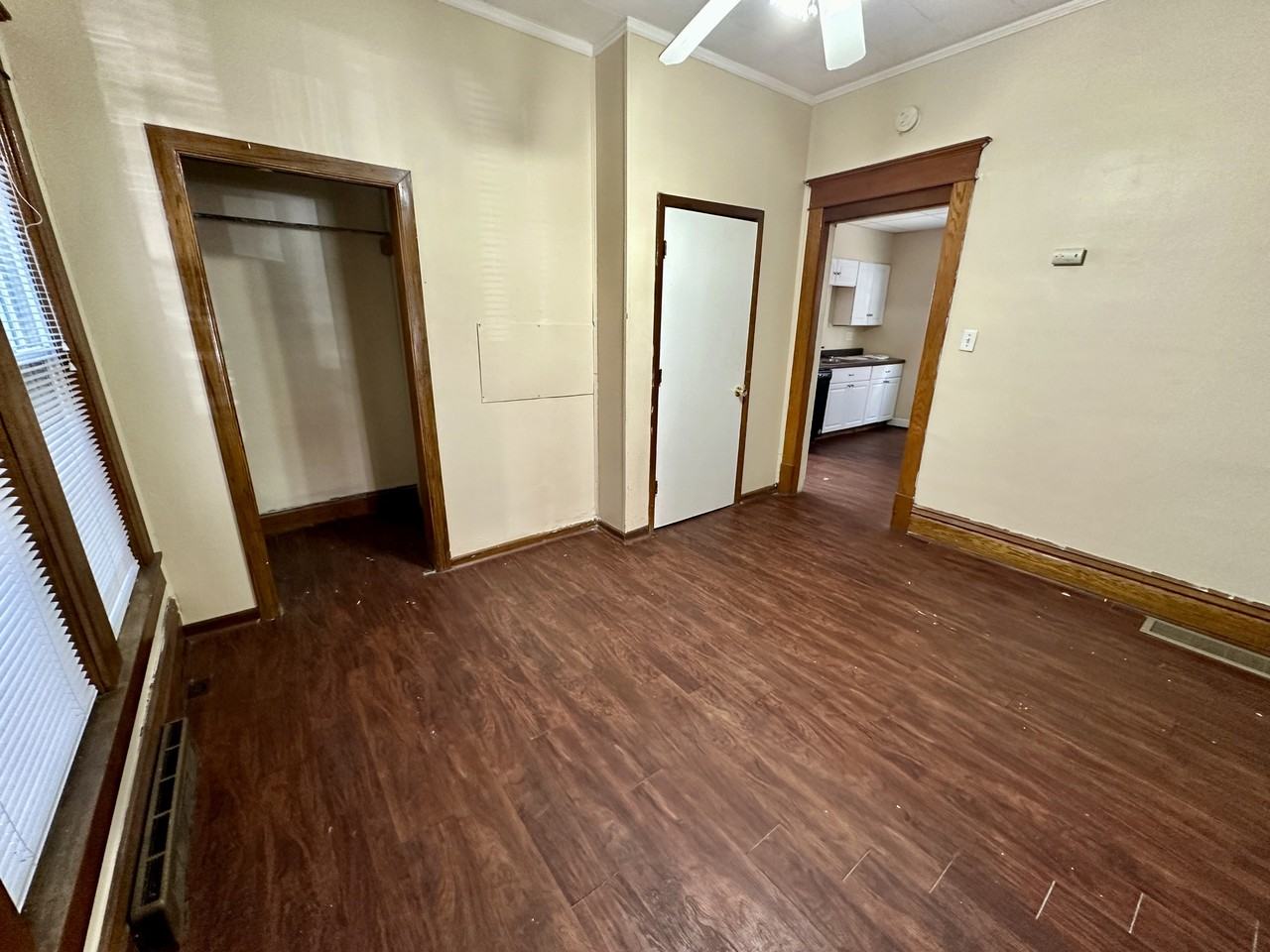 1031 8th St #1 - Photo 5 of 18